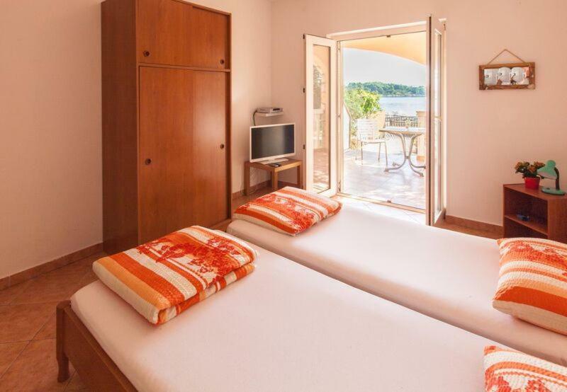 Apartmani Mudronja Μούρτερ Εξωτερικό φωτογραφία