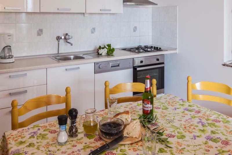 Apartmani Mudronja Μούρτερ Εξωτερικό φωτογραφία